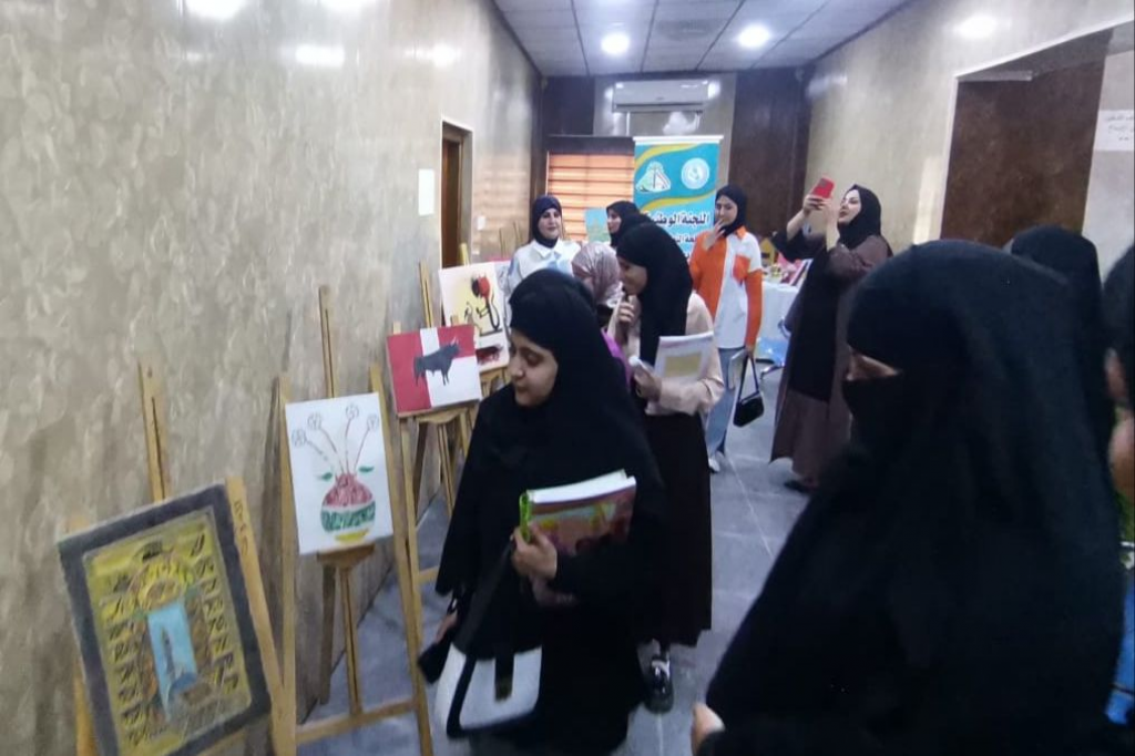 اللجنة الفرعية لمكافحة التطرف العنيف في ذي قار تنظّم معرضاً فنياً لتنمية مهارات وقدرات الشباب 