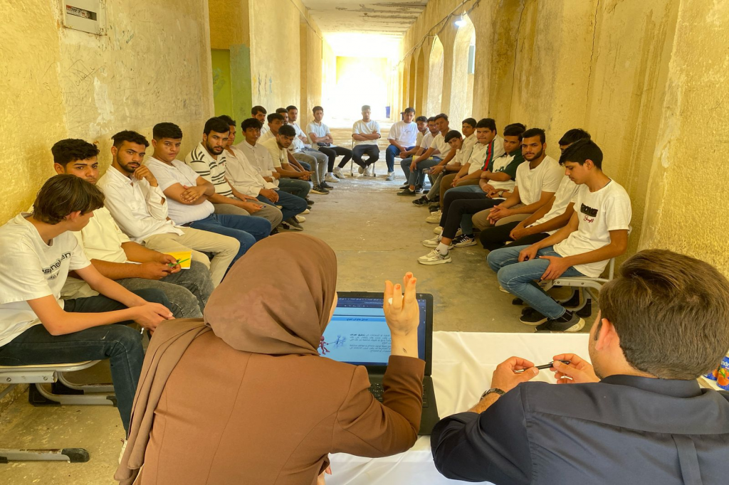 اللجنة الفرعية في البصرة تنظّم جلسة توعوية لطلبة المدارس بعنوان "دور الشباب في المشاركة المجتمعية لمكافحة التطرف العنيف"