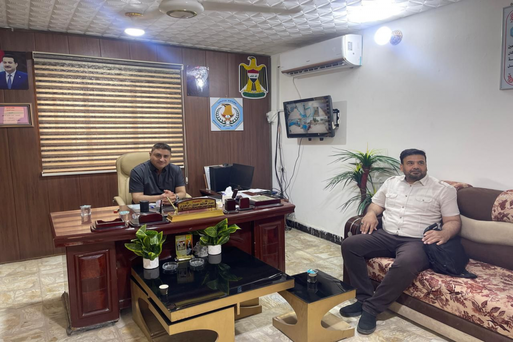 اللجنة الفرعية لمكافحة التطرف العنيف في ذي قار تُجري زيارة لمديرية شرطة الأحداث