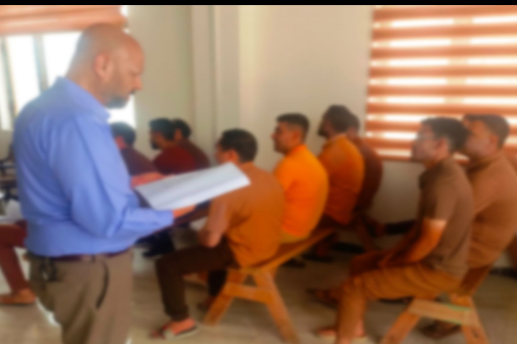 اللجنة الفرعية في دائرة الإصلاح العراقية تقيم دورات توعوية للنزلاء في سجن الكرخ المركزي