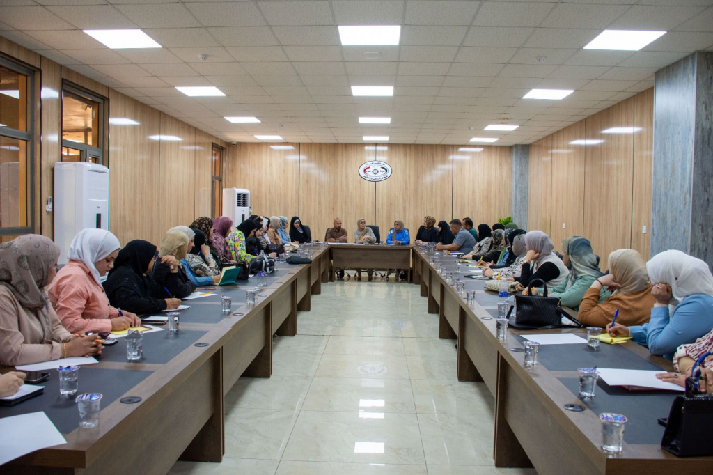 اللجنة الفرعية في محافظة بغداد تعقد اجتماعاً مع مسؤولي وحدات المرأة في الأقضية والنواحي لمناقشة آليات تنفيذ خطة دور المرأة العراقية في مكافحة التطرف العنيف