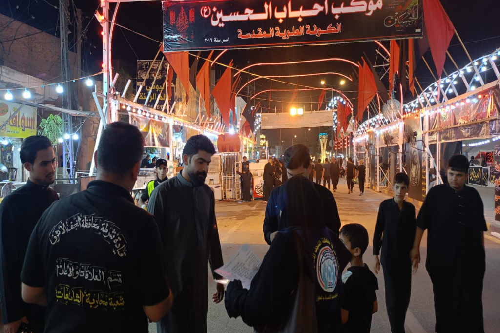 بالتعاون مع اللجنة الفرعية في النجف الأشرف.. قسم إعلام حماية الأُسرة والطفل يُنفّذ حملة ميدانية توعوية في الكوفة حول مخاطر التطرف العنيف 