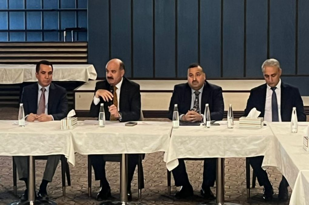 بالتعاون مع اللجنة الفرعية في نينوى.. المنظمة الدولية للهجرة تقيم ورشة عمل بعنوان "الخدمات الأساسية وإعادة الأعمار والعمل معًا من أجل عودة مستدامة"