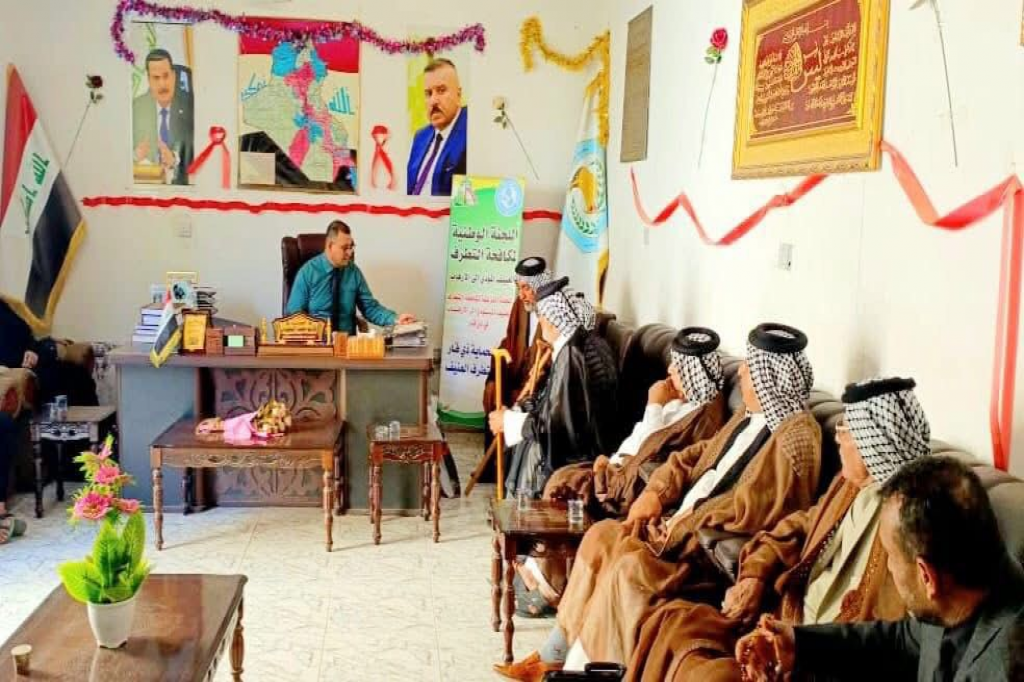 قسم شؤون عشائر ذي قار يقيم ندوة حوارية تحت شعار "عشائر ذي قار موقف ثابت في مكافحة الخطابات المتطرفة"