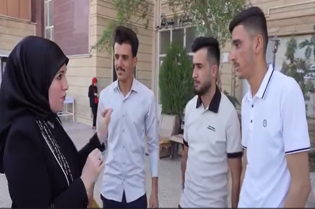 اللجنة الفرعية في كركوك تنظّم حملة توعوية لطلبة جامعة كركوك حول آليات مكافحة التطرف العنيف