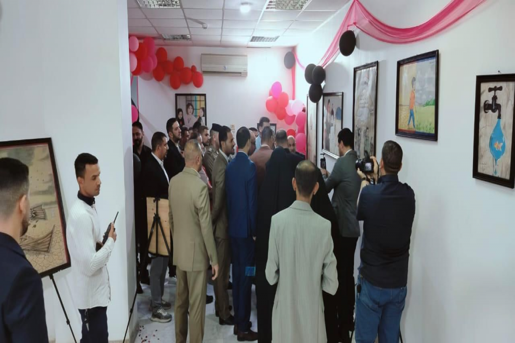 بالتعاون مع اللجنة الفرعية في المثنى.. دائرة الهجرة والمهجرين تقيم معرضًا فنيًا يجسّد مخاطر التغيرات المناخية والتطرف العنيف