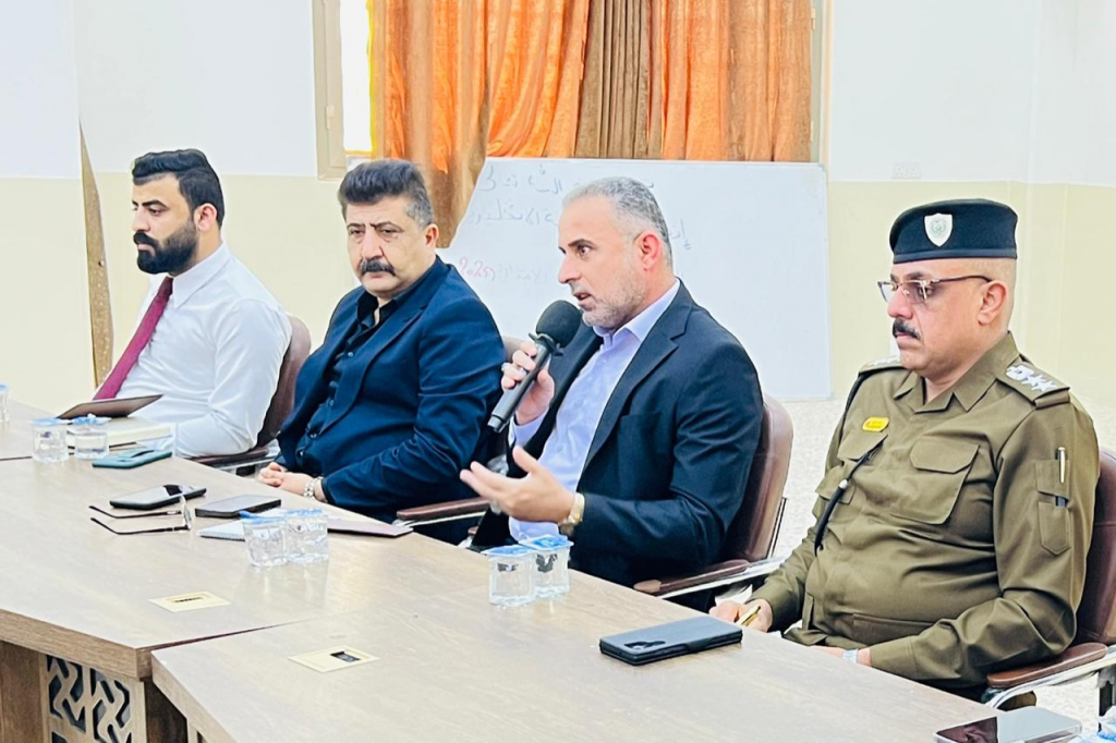 اللجنة الفرعية في قضاء الإمام الصادق بمحافظة البصرة تنظّم ورشة توعوية لمختاري مناطق القضاء وشيوخ العشائر بعنوان "الوحدات الإدارية.. شريك فعال في بناء السلام"