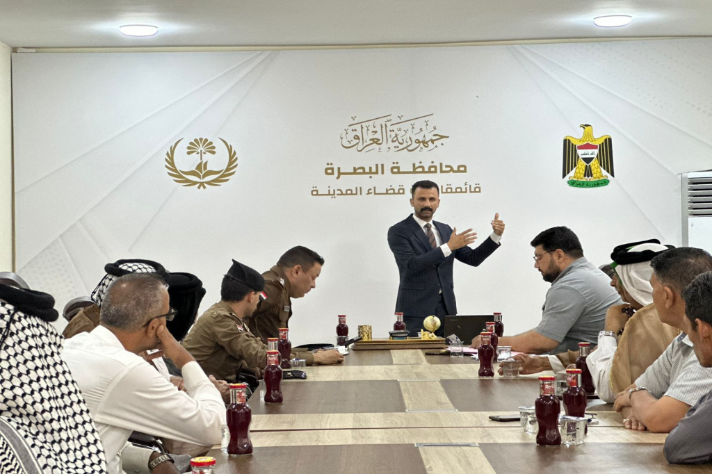 اللجنة الفرعية في قضاء المدينة بمحافظة البصرة تقيم  جلسة توعوية لمختاري مناطق القضاء وشيوخ العشائر حول التطرف العنيف ومخاطره على المجتمع