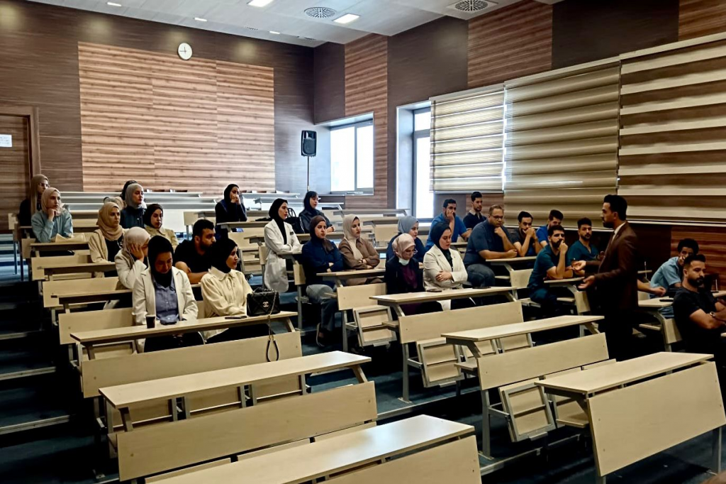 اللجنة الفرعية في ذي قار تقيم ورشة توعوية في مستشفى الناصرية حول مخاطر الفكر المتطرف على السلم المجتمعي 