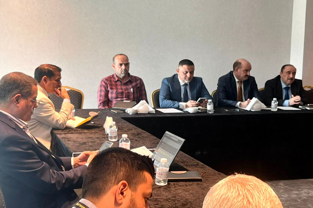 اللجنة الفرعية في نينوى تقيم جلسة حوارية لتعزيز التنسيق بين الجهات الحكومية لدعم عودة النازحين إلى مناطق سكناهم الأصلية 