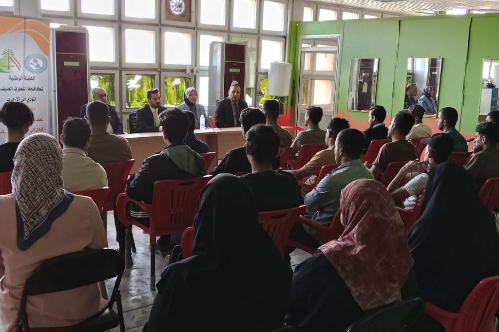 اللجنة الفرعية في ذي قار تنظّم ندوة حوارية حول دور الشباب في محاربة الأفكار المتطرفة والحد من انتشارها 