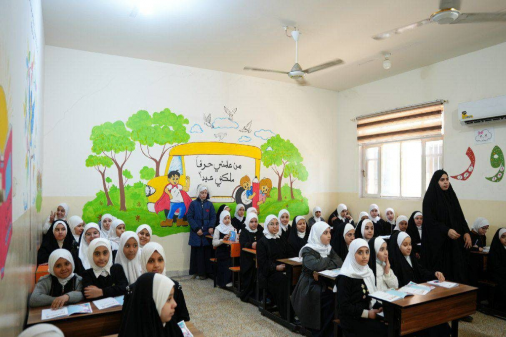 اللجنة الفرعية في النجف الأشرف تنفّذ حملة توعوية لطالبات المرحلة الإبتدائية حول مخاطر التطرف الفكري 