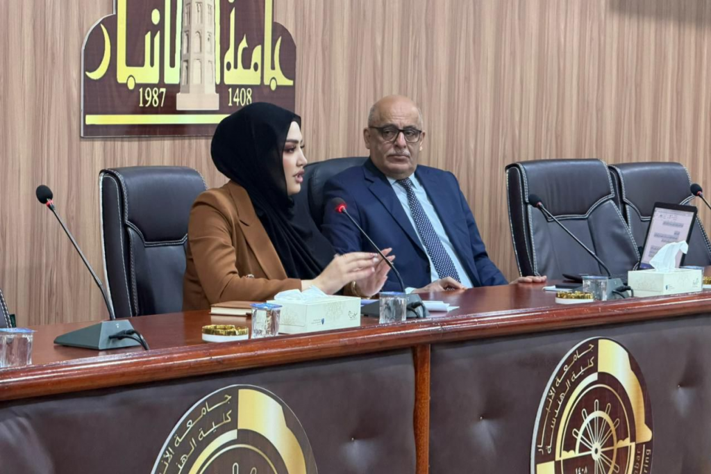 اللجنة الفرعية في الأنبار تقيم ورشة توعوية لأساتذة وطلبة كلية الهندسة بجامعة الأنبار حول دور الجامعات في الحد من التطرف العنيف والهجرة غير الشرعية 