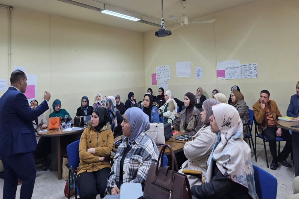 اللجنة الفرعية في وزارة التربية تقيم محاضرة توعوية للمرشدين التربويين حول أساليب ترسيخ القيم الوطنية لدى التلاميذ والطلبة