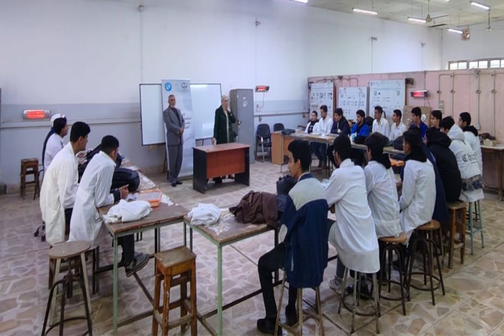 اللجنة الفرعية في البصرة تقيم ورشة توعوية لطلبة المدارس حول مخاطر الشائعات والتطرف العنيف على السلم المجتمعي 