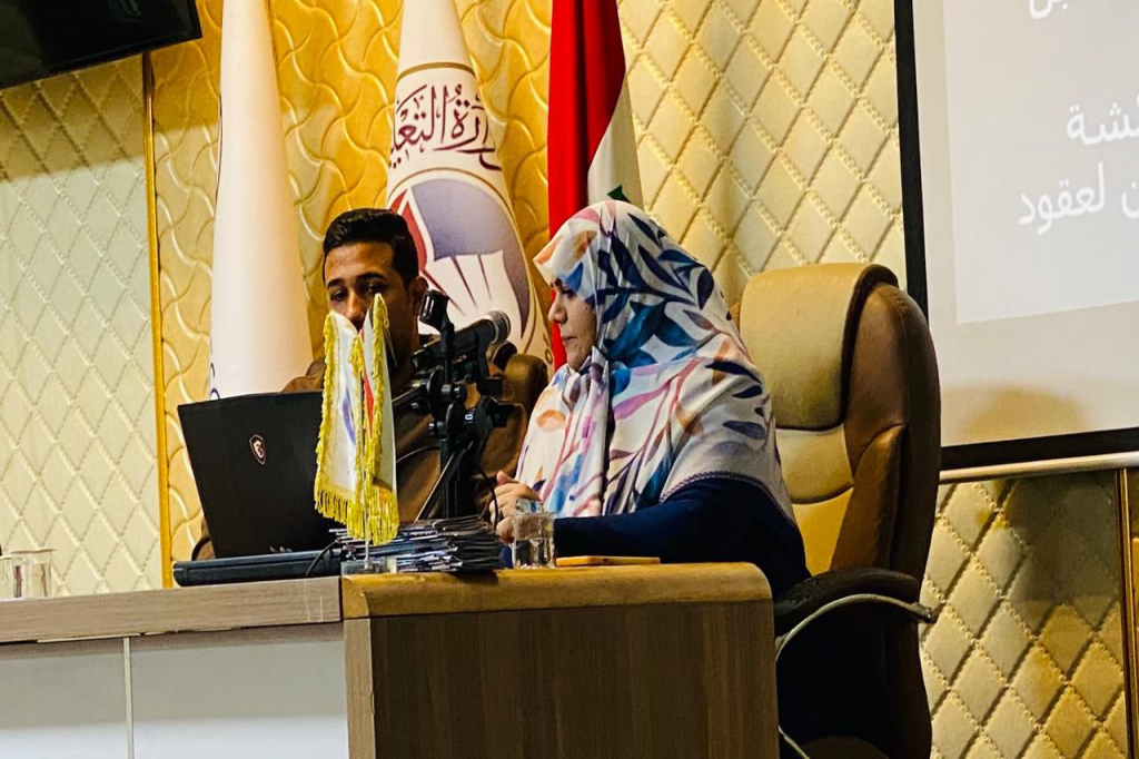 اللجنة الفرعية لمكافحة التطرف العنيف في البصرة تقيم ندوة فكرية–توثيقية حول جرائم البعث والعدالة المؤجَّلة في جامعة العراق