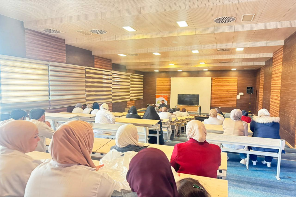 اللجنة الفرعية في ذي قار تقيم ورشة توعوية في دائرة صحة ذي قار حول التطرف وأسبابه وطرق معالجته