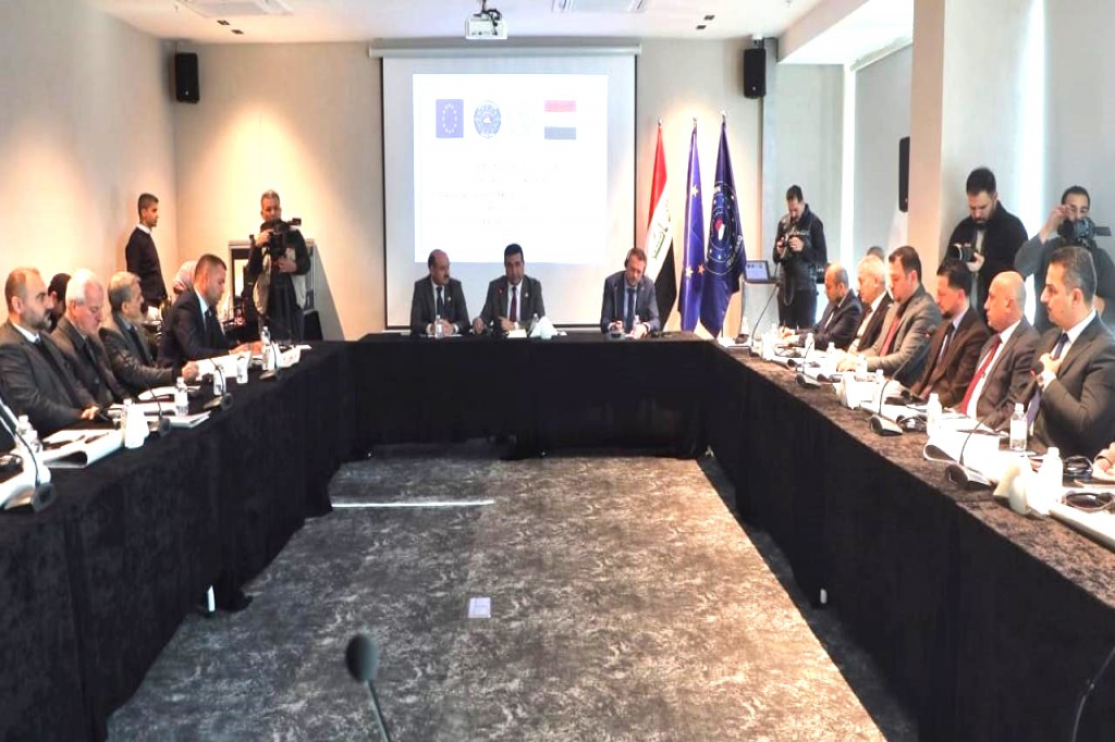 اللجنة الوطنية والبعثة الاستشارية الأوروبية ينظّمان ورشة عمل حول التطرف عبر الإنترنت في نينوى