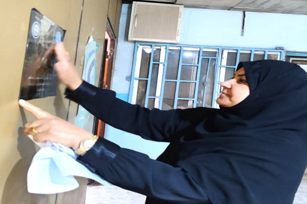 حملة توعوية في جامعة البصرة لتعزيز ثقافة السلم المجتمعي ونبذ العنف