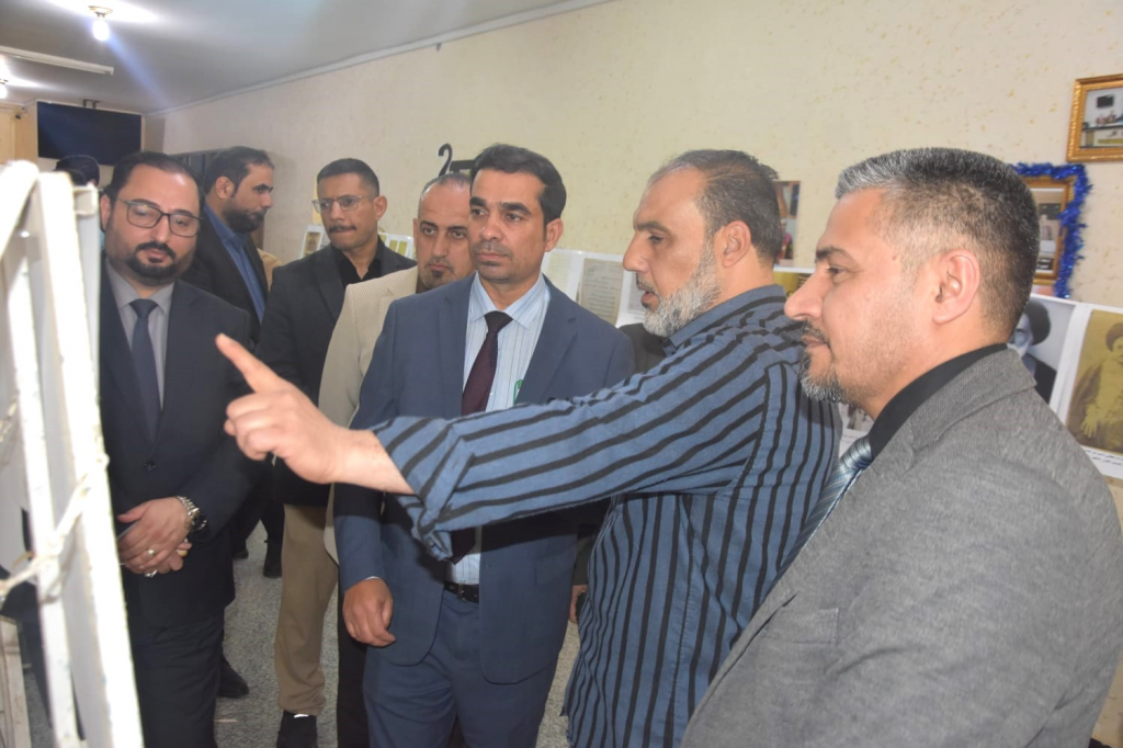 قسم علوم القرآن والتربية الإسلامية في جامعة المثنى يقيم معرضاً فنياً بمناسبة اليوم الدولي لمكافحة التطرف العنيف