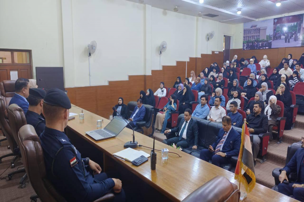 الشرطة المجتمعية في البصرة تشارك في ندوة جامعية حول مكافحة التطرف العنيف