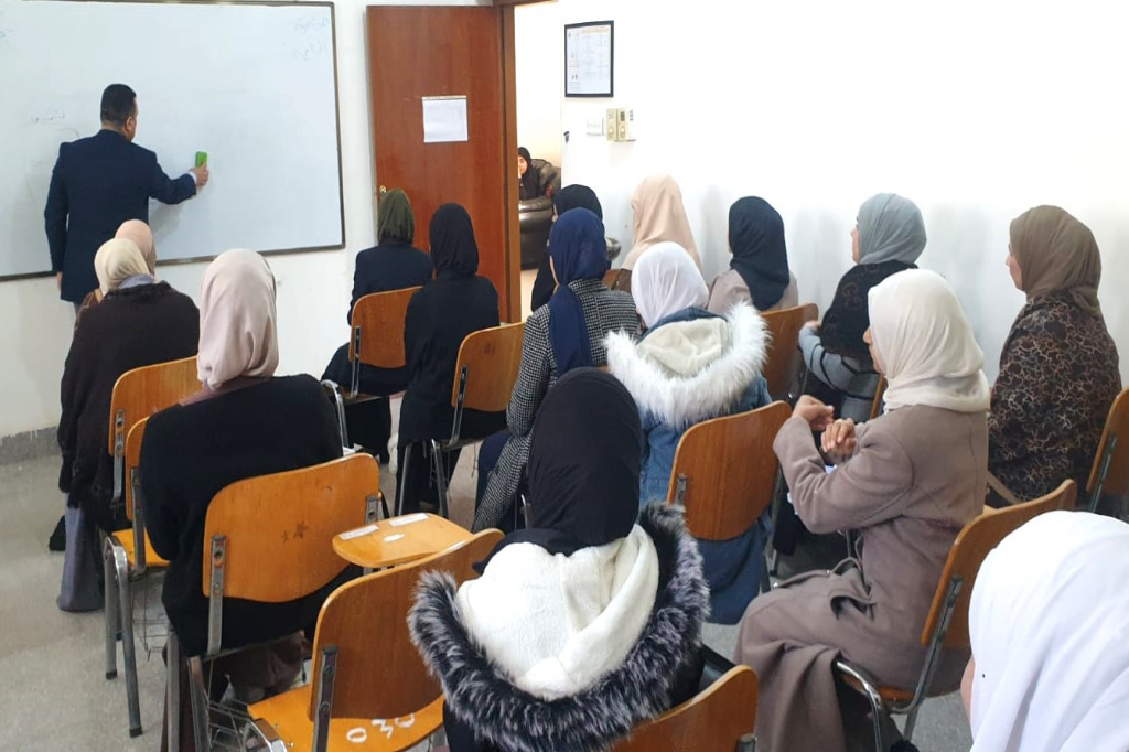 رابطة علماء الدين في الأنبار تنظّم محاضرة توعوية لطالبات كلية الإمام الأعظم حول دور الطالب الجامعي في بناء مجتمع متسامح