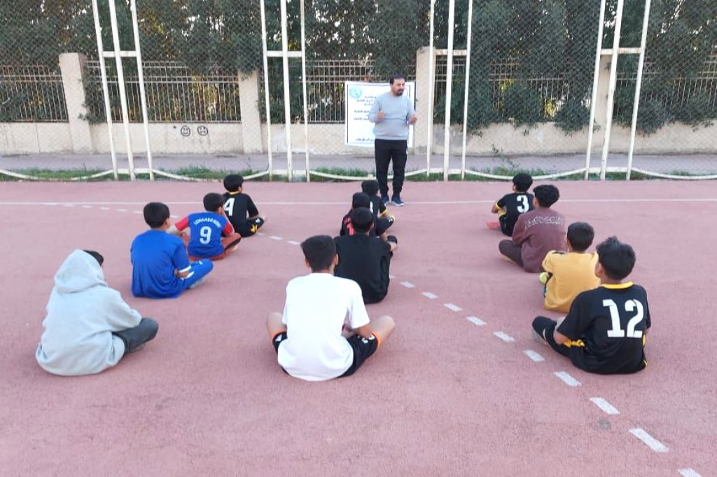 اللجنة الفرعية في النجف الأشرف تشارك في محاضرة توعوية حول الإدمان الإلكتروني وعلاقته بالتطرف العنيف