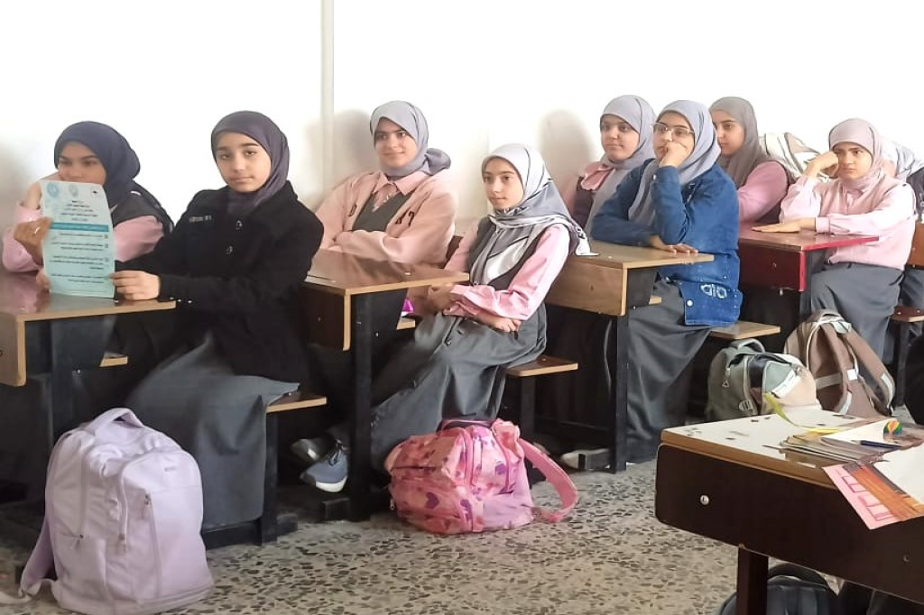 اللجنة الفرعية في محافظة النجف الأشرف تنفّذ محاضرة توعوية لتعزيز الوقاية من التطرف بين الطالبات