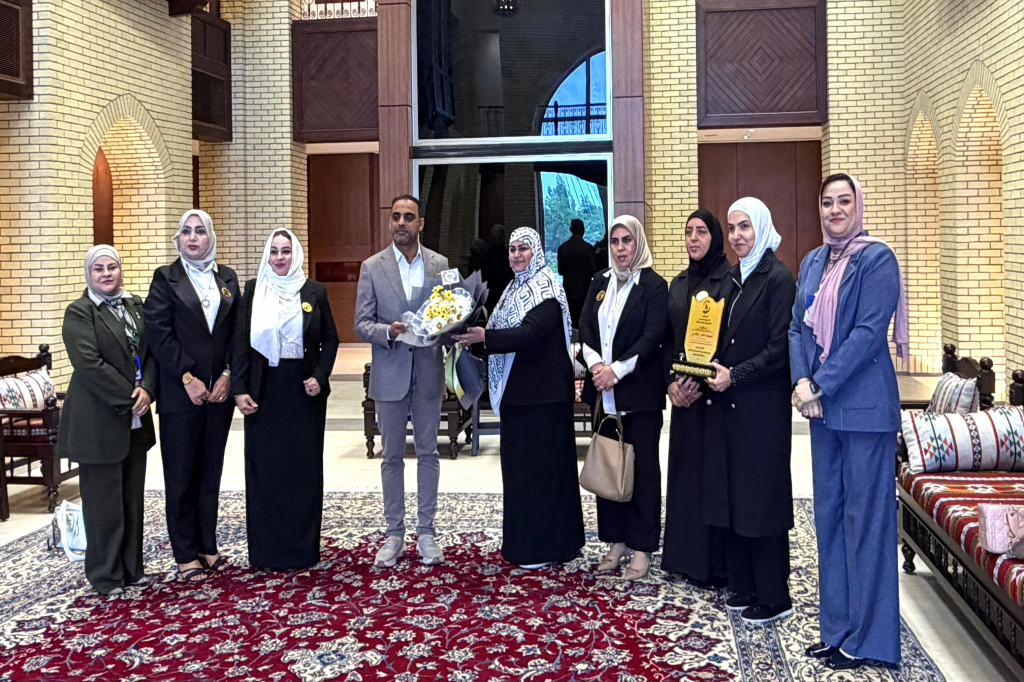 اللجنة الفرعية في محافظة البصرة تكرّم النائب الإداري للمحافظ دعماً للتعاون المؤسسي