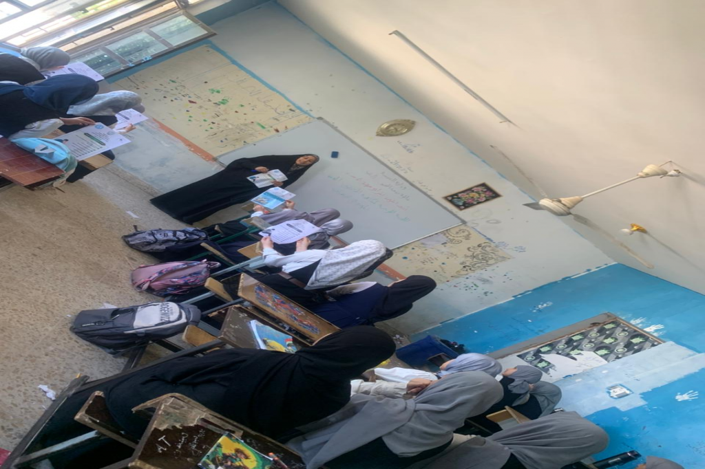 اللجنة الفرعية في محافظة النجف الأشرف تنسّق محاضرة توعوية لتعزيز الوعي لدى الطالبات بمخاطر التطرف العنيف