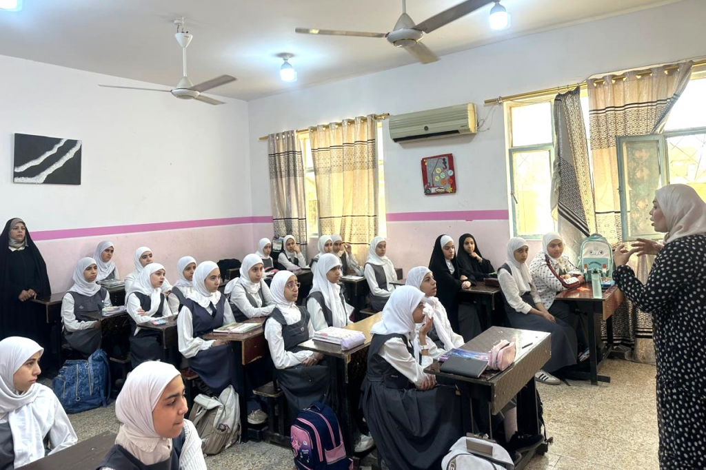 اللجنة الفرعية في محافظة النجف الأشرف تنفذ ورشة توعوية بعنوان “بناء الفكر المعتدل”