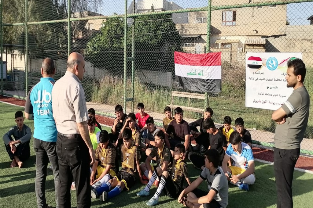 اللجنة الفرعية في محافظة كركوك تنظم نشاطاً توعوياً للشباب الرياضي حول مخاطر التطرف العنيف