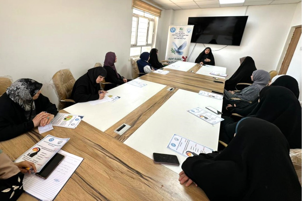 اللجنة الفرعية في محافظة النجف تنظم ورشة توعوية حول آثار التطرف الفكري على المجتمع