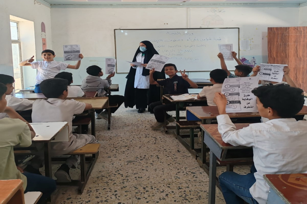 اللجنة الفرعية في محافظة النجف تنظم محاضرة توعوية لطلبة المدارس حول مخاطر التطرف العنيف