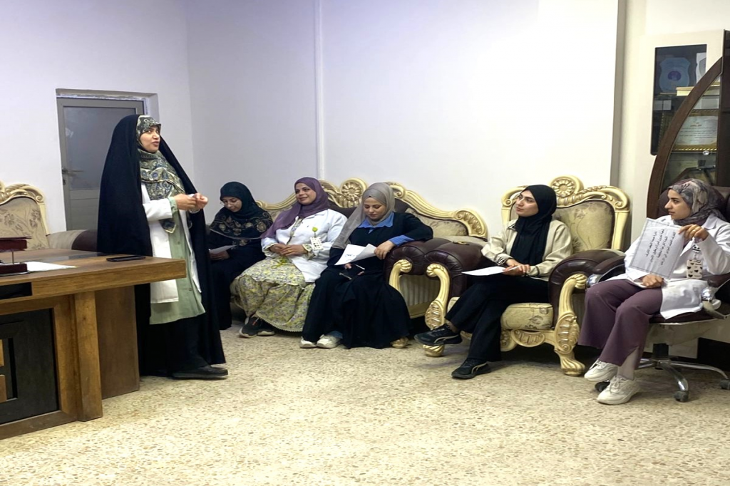 اللجنة الفرعية في محافظة النجف تنظم ندوة تثقيفية لتعزيز الوعي بمخاطر التطرف العنيف
