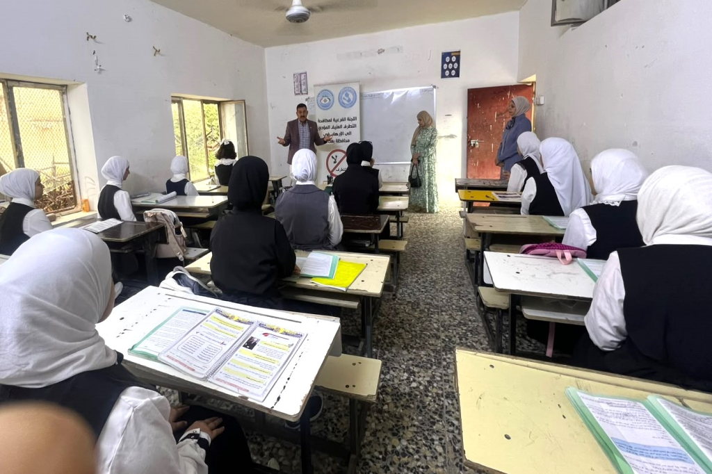 اللجنة الفرعية في محافظة بغداد تنظم محاضرة توعوية حول دور المؤسسات التربوية في منع التطرف