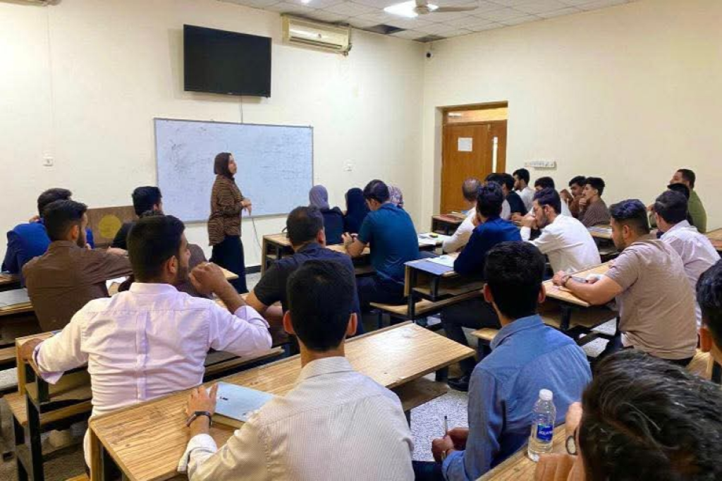 اللجنة الفرعية في محافظة ذي قار تنظم ندوة توعوية حول دور المؤسسات التعليمية في مكافحة التطرف