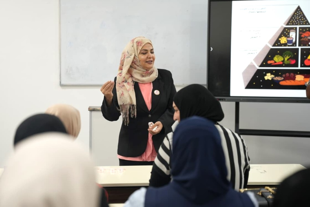 اللجنة الفرعية في محافظة البصرة تنظم ندوة توعوية حول سرطان الثدي والصحة النفسية